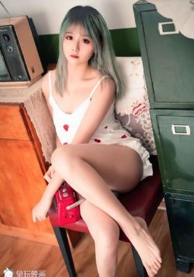 书房双乳晃动干柴烈火视频
